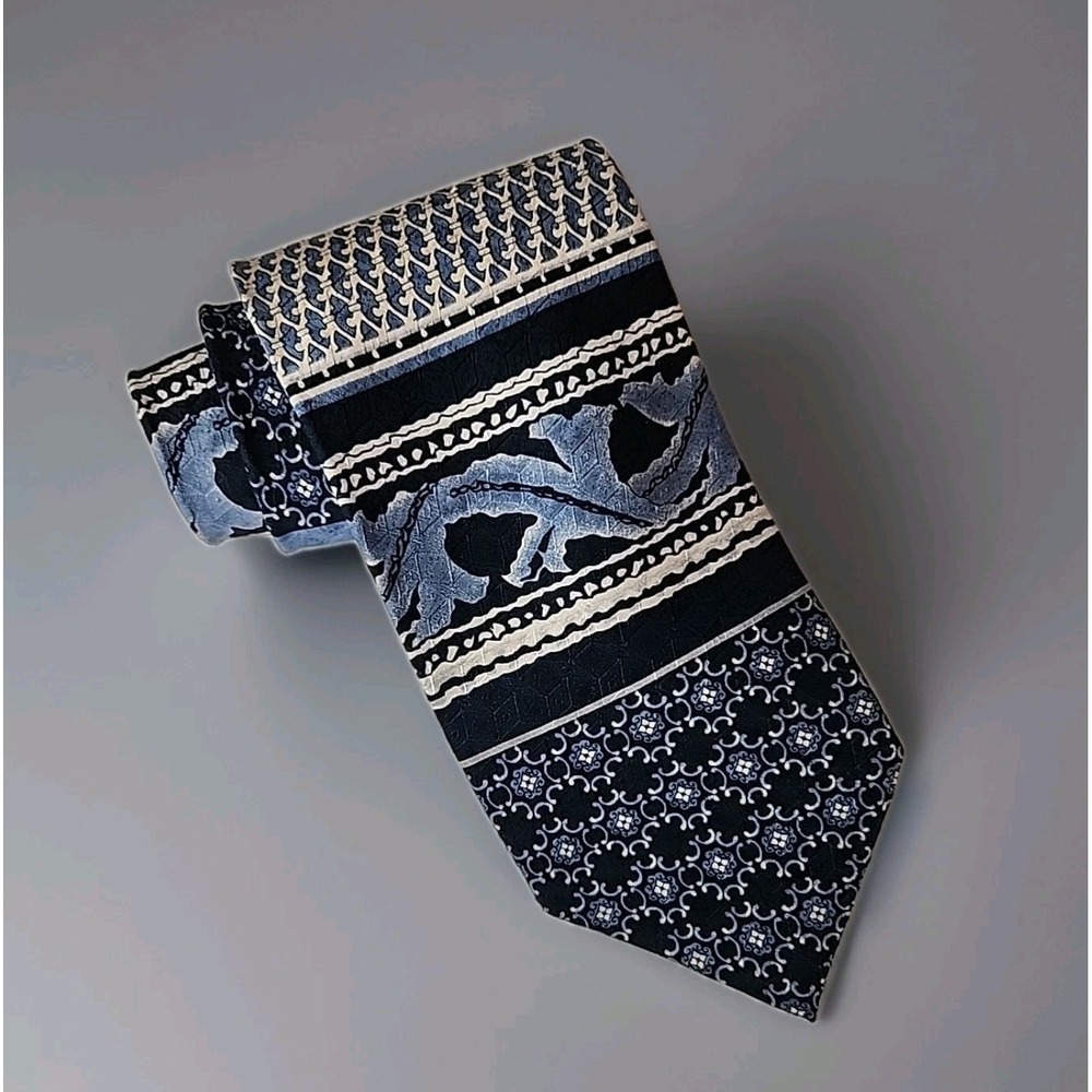 Daniel De Fasson Studio Men's Necktie 100% Silk Hand-Made Blue/White Geometric